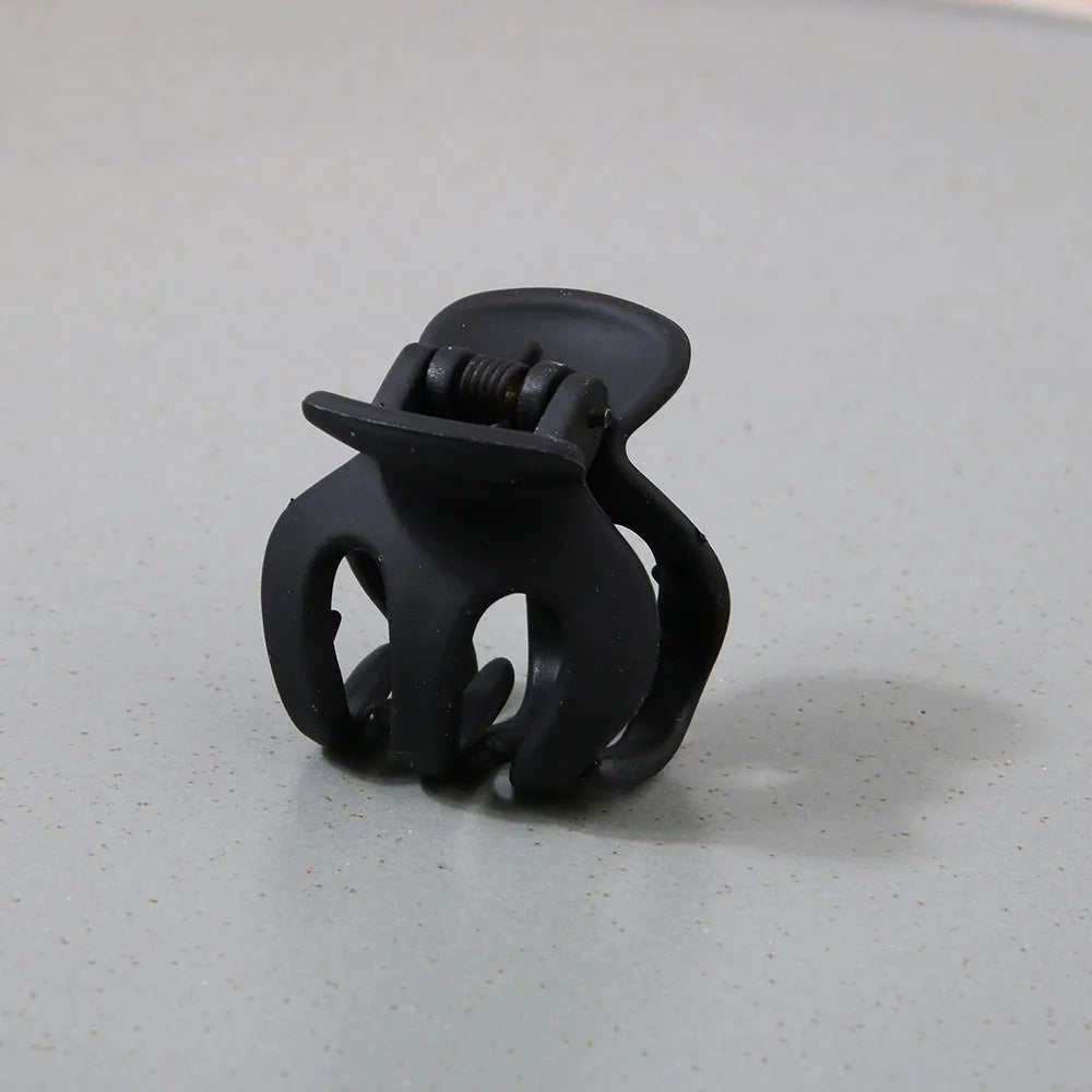 New Large Hair Claw for Women Girls Ponytail Hair Clips Coffee Beige Hairpin Crab Barrette Fashion Hair Accessories Ornaments